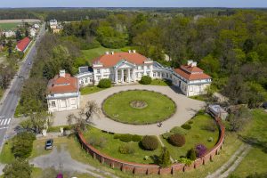Park i pałac Muzeum Adama Mickiewicza w Śmiełowie