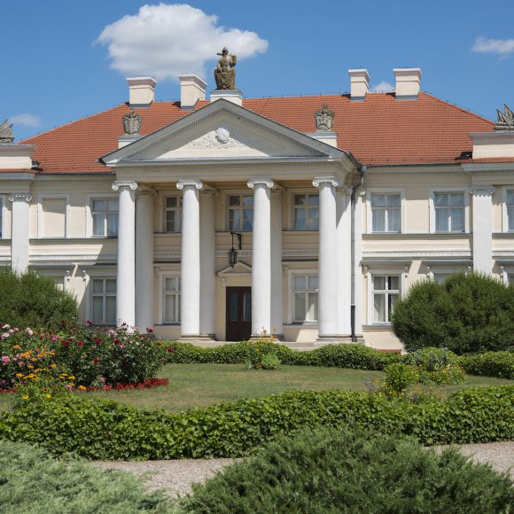 Muzeum A. Mickiewicza w Śmiełowie budynek