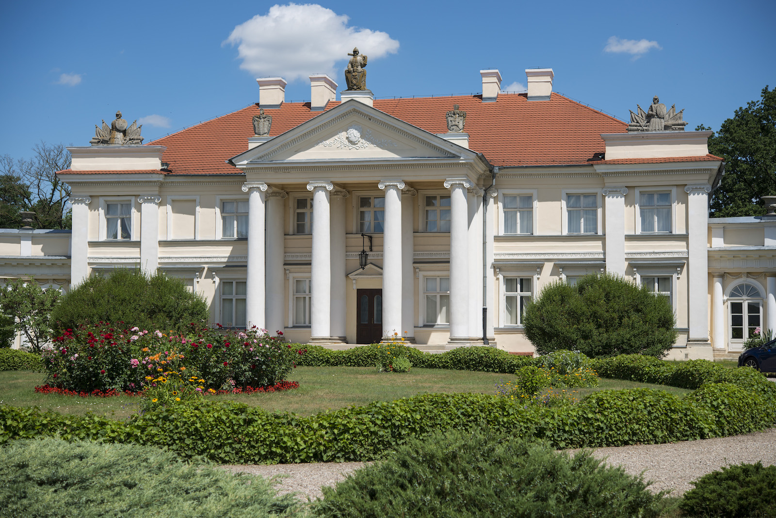 Muzeum A. Mickiewicza w Śmiełowie budynek