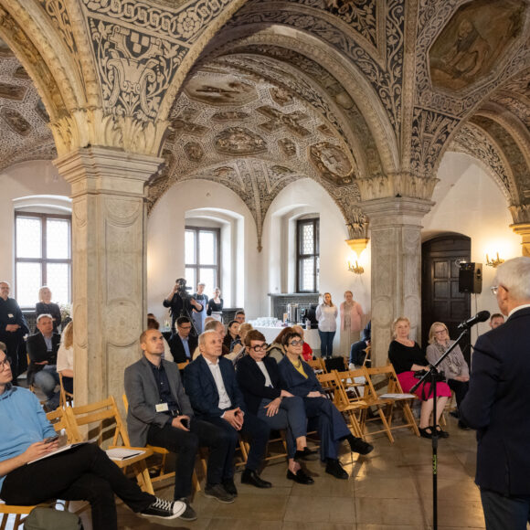 O PROJEKCIE NA KONFERENCJI PRASOWEJ