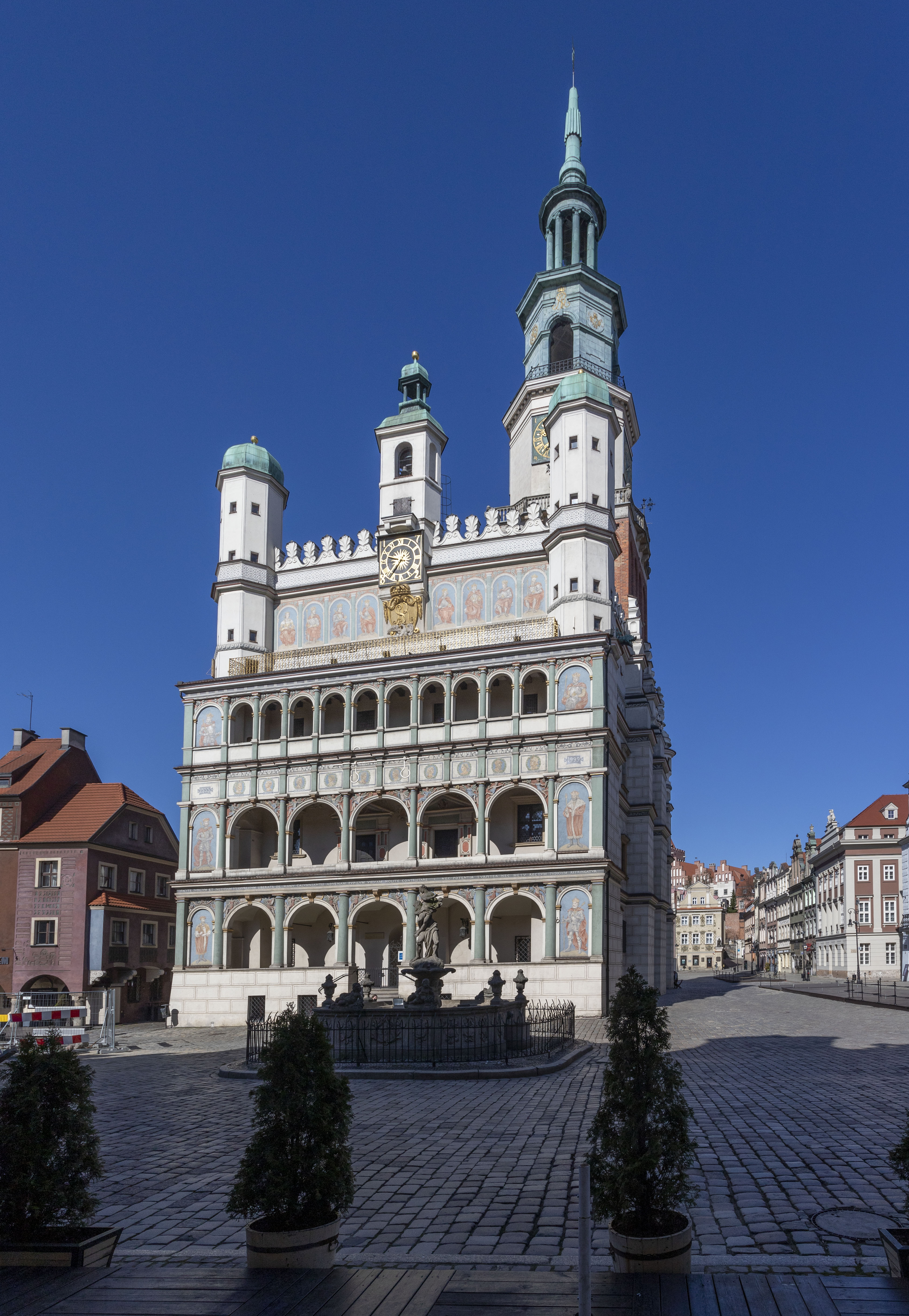 UMOWA NA ODNOWIENIE ELEWACJI RATUSZA PODPISANA